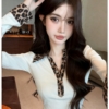 BY31415# 復古V領豹紋拼接純棉T卹