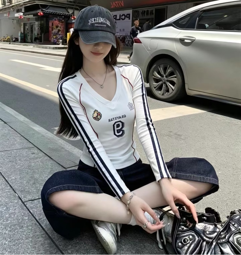 BY30822# 美式復古數字V領撞色修身辣妹球衣