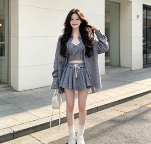 BY31668# 韓系格子防曬襯衫+內搭背心+高腰短裙三件套套裝